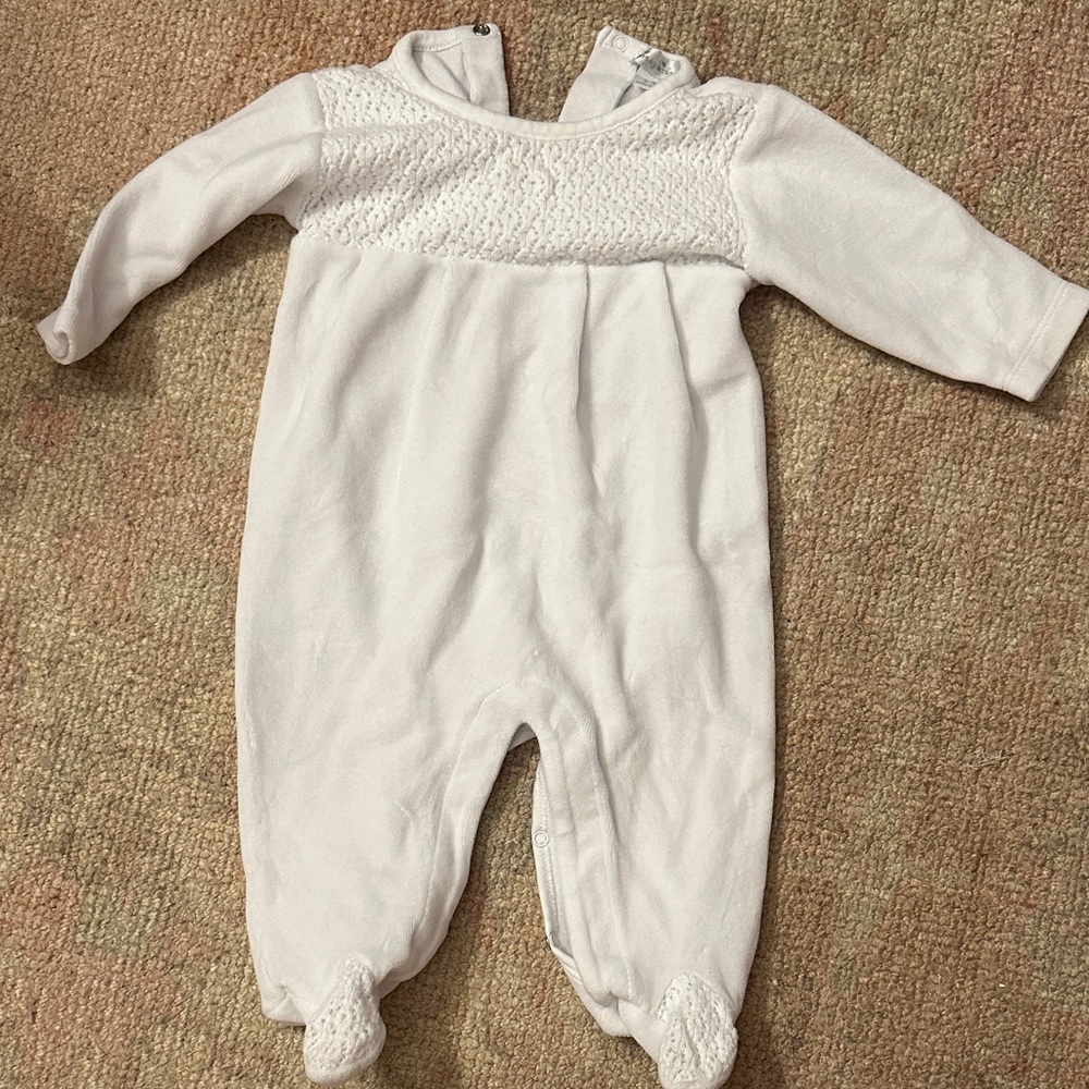 Kissy kissy fleece 6-9 months